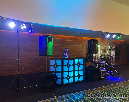 Renta de Cabinas (DJ Booth)  Renta de Salas Lounge, Mobiliario Vintage y  Equipo para Eventos